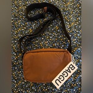 BAGGU Crossbody Bag